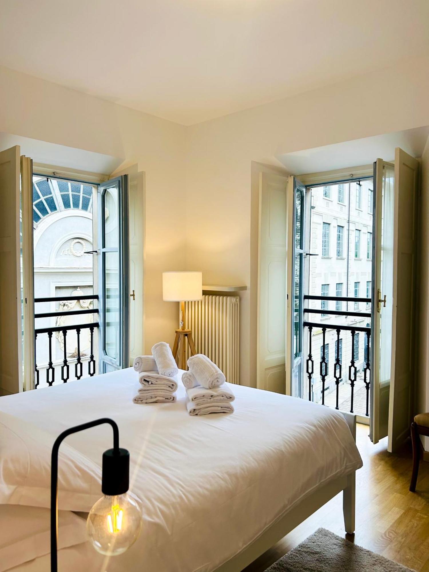 Porta Torre Como Apartment - By Relais Di Giada エクステリア 写真
