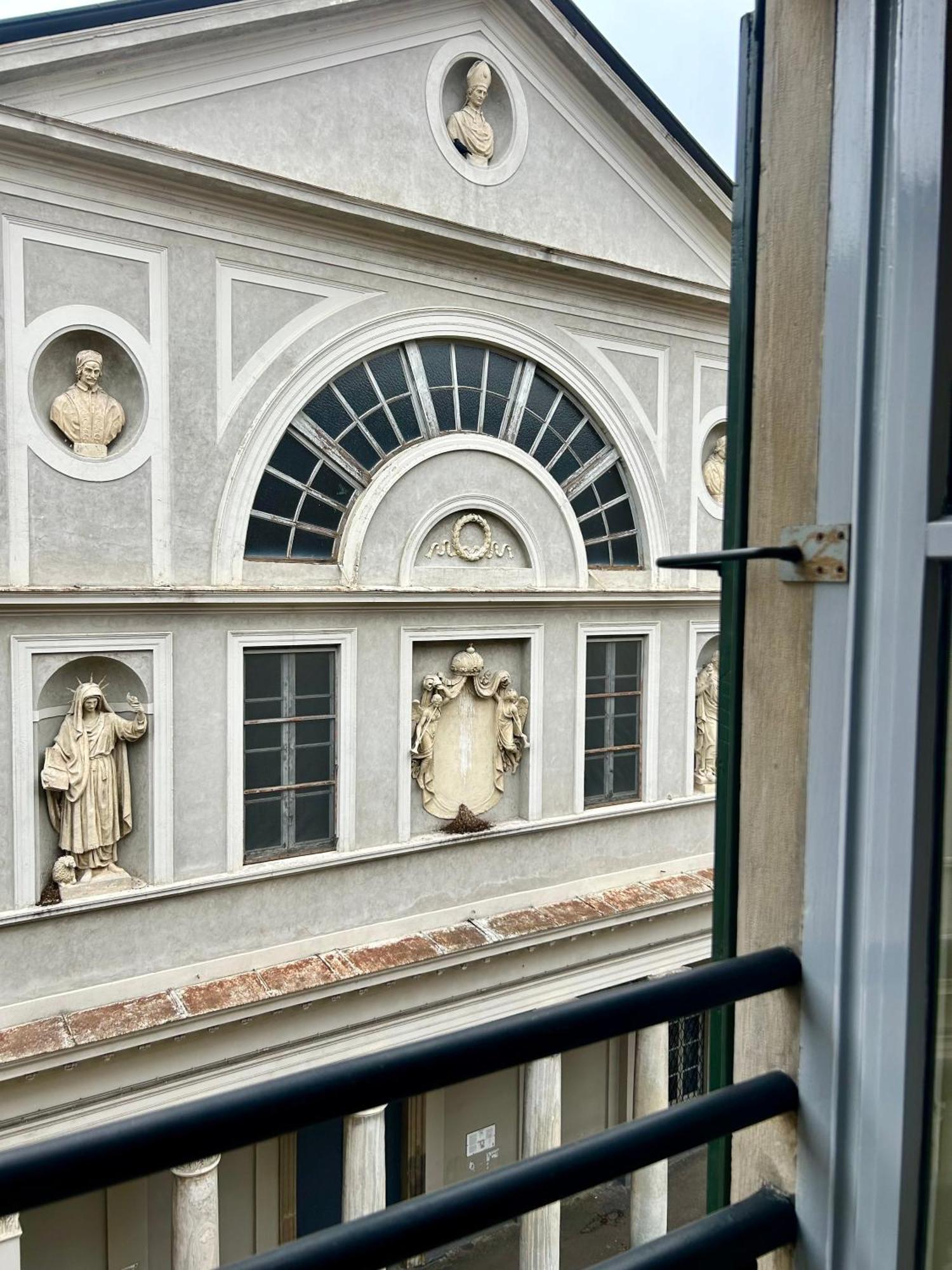 Porta Torre Como Apartment - By Relais Di Giada エクステリア 写真